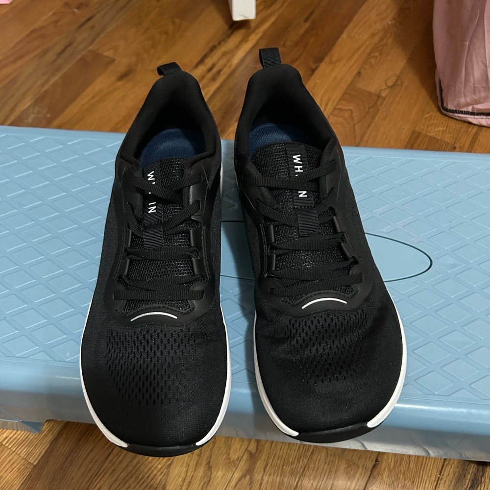 Whitin barefoot sneakers